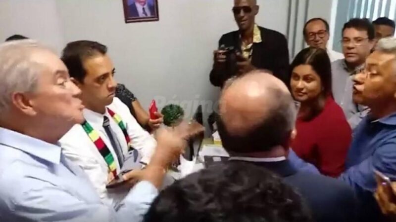 FALTA A CORAGEM DE DINHA PRA DEROTAR DINHA