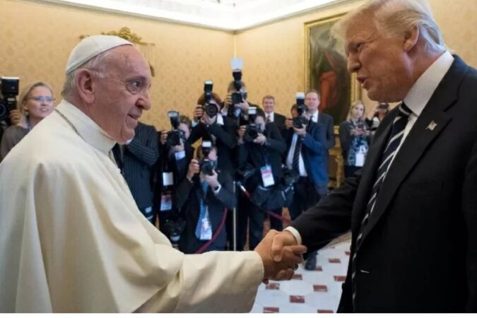 Papa Francisco e o presidente dos Estados Unidos, Donald Trump, durante audiência no Vaticano. Foto: Reuters