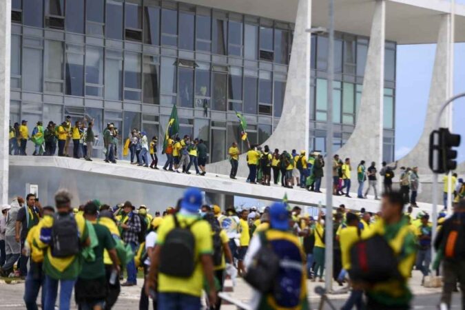 Procurador-Geral Defende Condenação de Militares por 8 de Janeiro