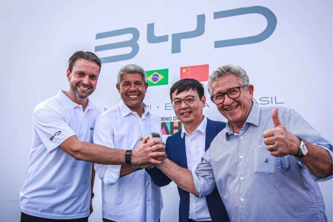 Prefeito de Camaçari e diretor da BYD discutem parceria para produção de veículos e transporte sustentável na cidade