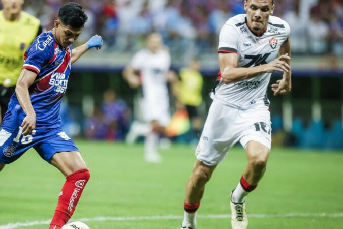Bahia vence Vitória na final e abre vantagem no Baiano