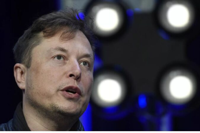 Elon Musk culpa Ucrânia por ataque ao X