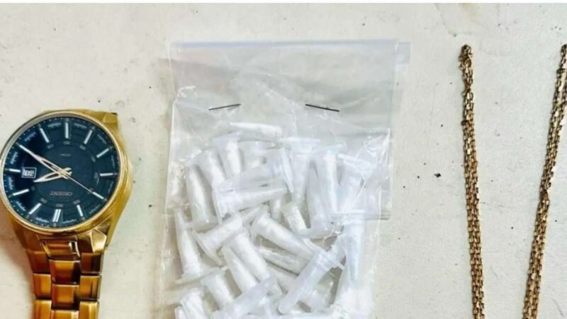 PM prende suspeito com 47 pinos de cocaína em Simões Filho