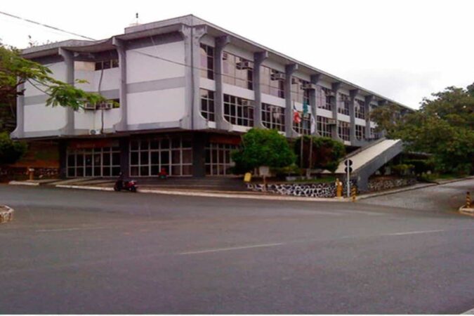 Auditoria em Simões Filho expõe guerra entre Dinha e Del