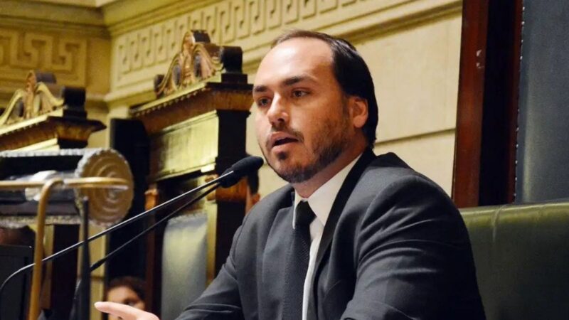 Abin Paralela: PF Avança em Caso com Depoimento de Carlos Bolsonaro