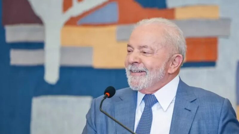 Lula lidera pesquisa para 2026 contra adversários da direita