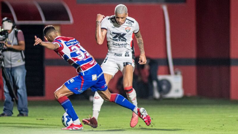 Vitória vence Fortaleza no Barradão e conquista primeira vitória no Brasileirão