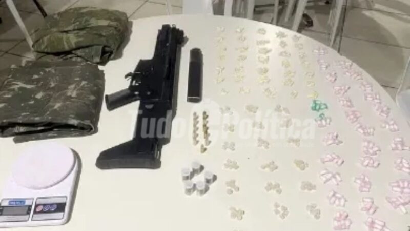 Material apreendido em conforoto do m PM em Simões filho