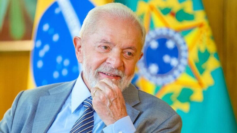 Lula prepara resposta ao tarifaço dos EUA