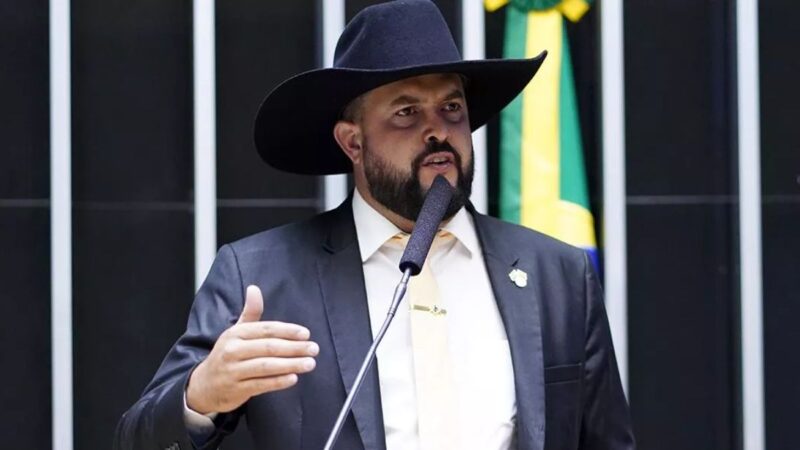 Deputado Zé Trovão ameaça Alexandre de Moraes durante discurso no Congresso