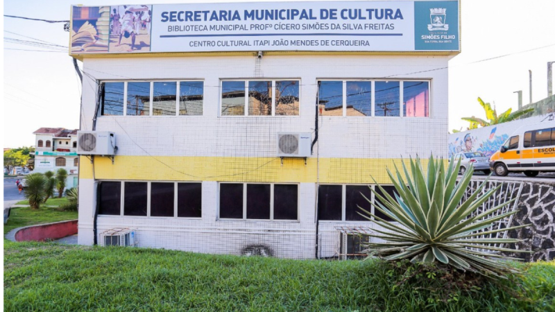 50 anos da Biblioteca Municipal de Simões Filho celebrados com programação cultural
