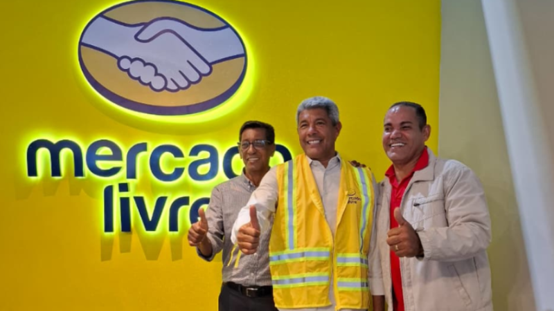 Edson Almeida esteve ao lado do governador Jerônimo Rodrigues na inauguração do centro do Mercado Livre em Simões Filho, que vai gerar milhares de empregos.