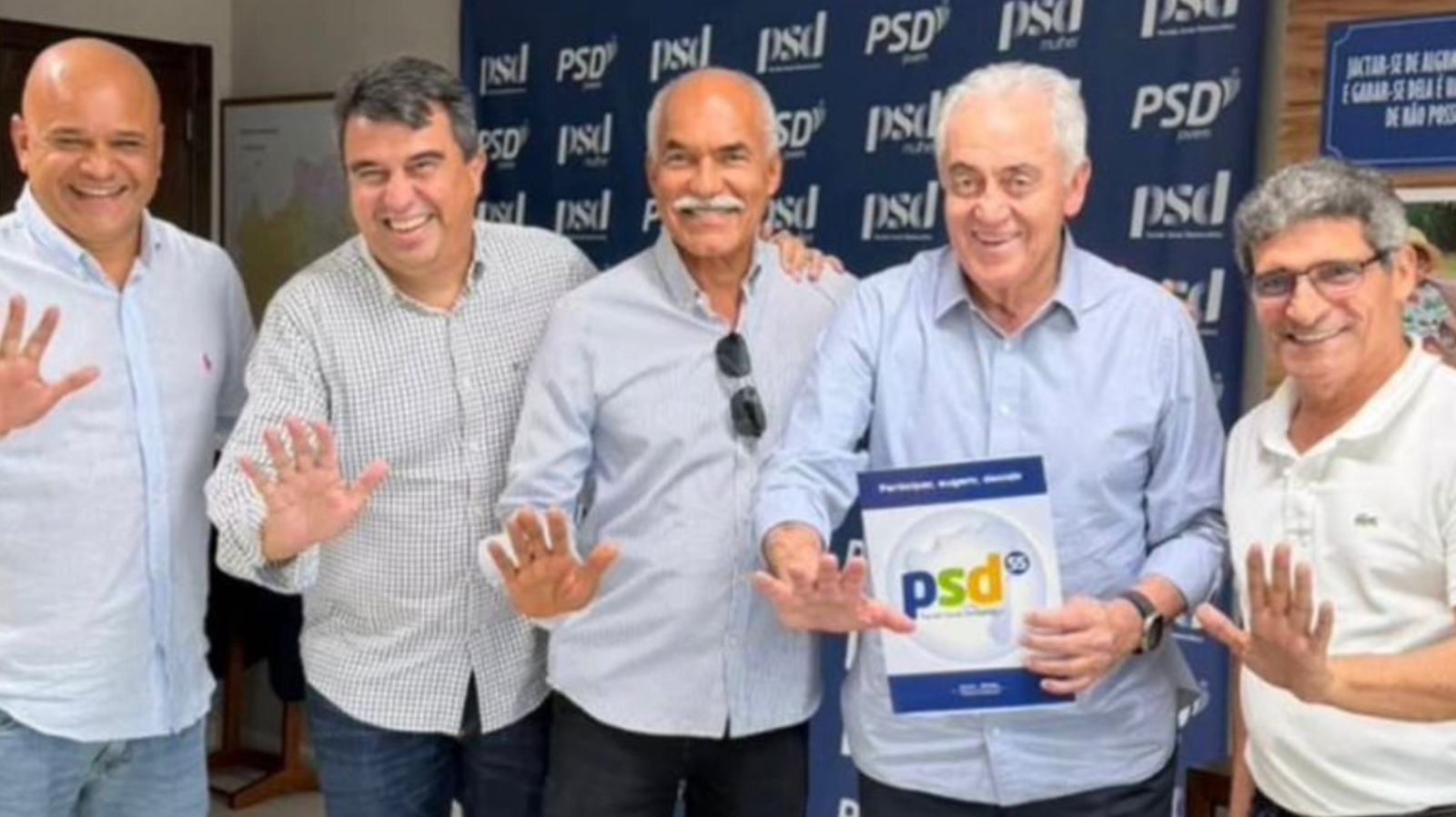 Dr Alfredo Assis durante ato de filiação ao PSD anunciando pré-candidatura a deputado federal.