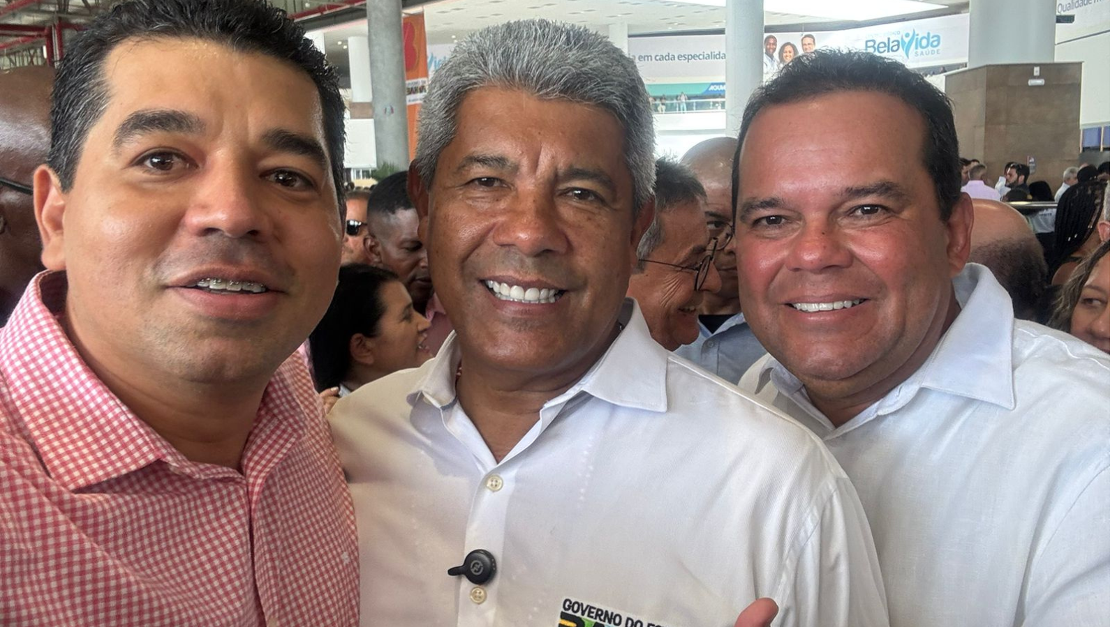 Ferdnand Andrade em evento político ao lado de lideranças durante articulação para eleições de 2026