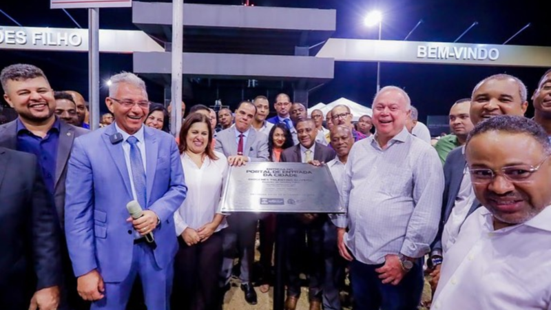 Prints de WhatsApp mostram nomeação de Dinha e da filha como secretários parlamentares no gabinete de Paulo Azi