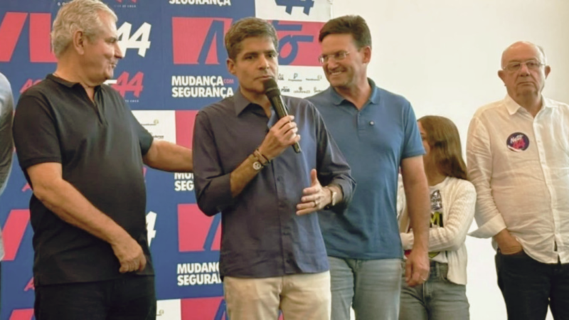 ACM Neto discursa durante convenção do União Brasil em Salvador