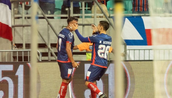 Ceará cai na Fonte Nova e Bahia assume ponta do Nordestão