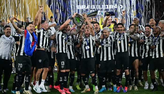 Botafogo vence São Paulo e conquista o título brasileiro