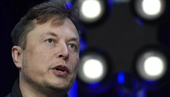 Elon Musk culpa Ucrânia por ataque ao X