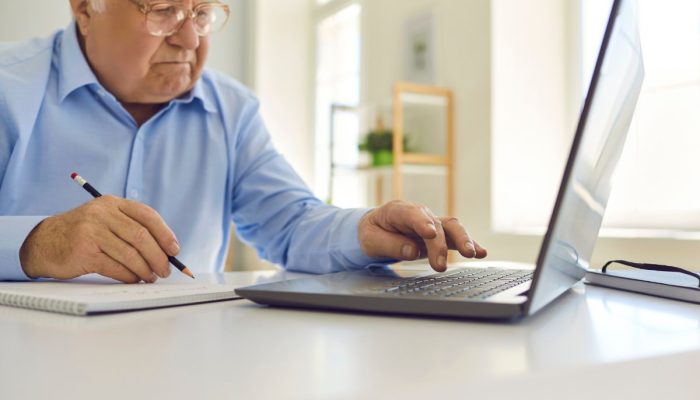 Novo salário mínimo impacta BPC: saiba como manter o benefício