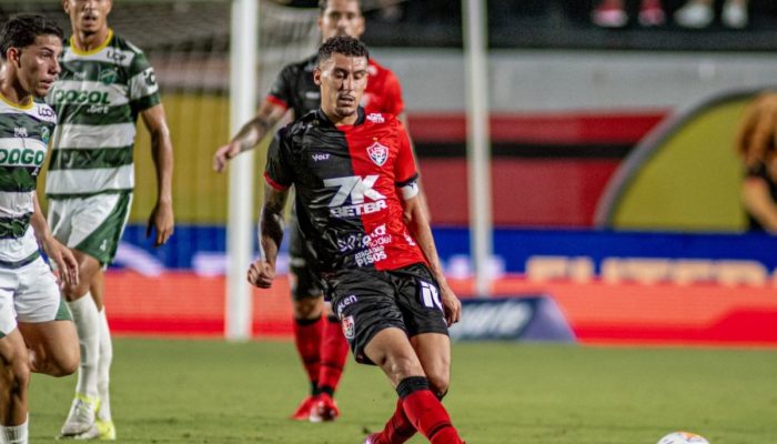 Com um jogador a menos, Leão abre o placar, mas Rodrigão empata e Jacaré complica o Rubro-Negro.