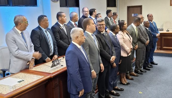 Câmara de Simões Filho debate mudança no horário das sessões