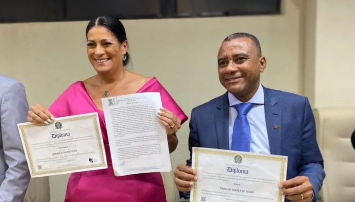 Tensão aumenta em Simões Filho com possível cassação de Del e Diógenes