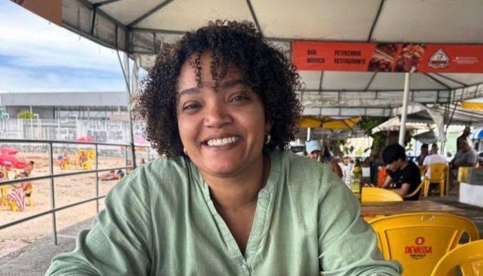 Naira Louise, assessora de Eduardo Alencar, internada em tratamento de infecção grave