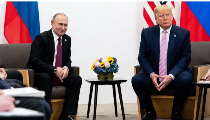Donald Trump e Vladimir Putin reunidos para cúpula no Alasca sobre guerra na Ucrânia