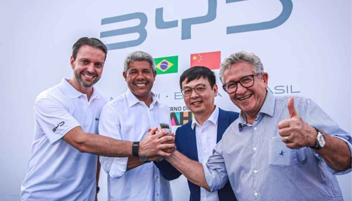 Prefeito de Camaçari e diretor da BYD discutem parceria para produção de veículos e transporte sustentável na cidade