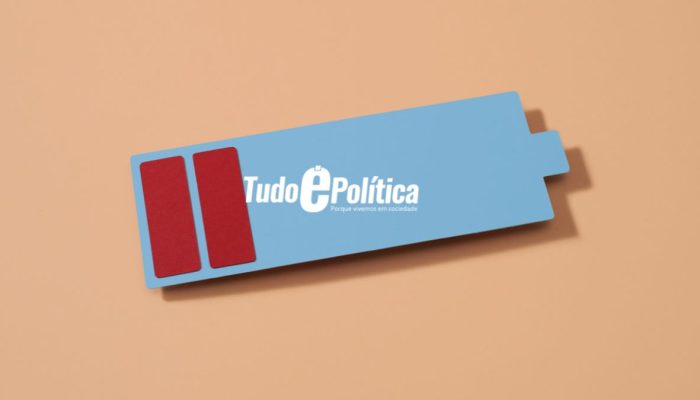 bateria de celular perdendo eficiência com o tempo