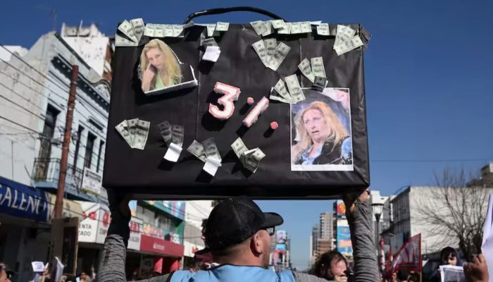 Áudios de ex-diretor revelam esquema de corrupção no governo Milei