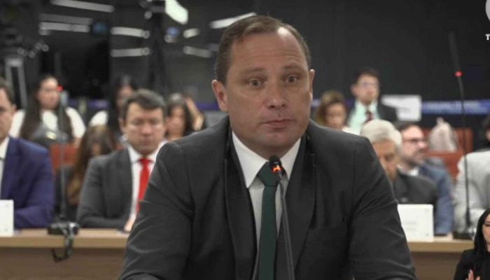 Minuta golpista editada por Bolsonaro no STF