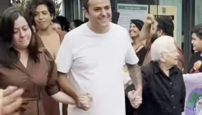 Glauber Braga encerra greve de fome após acordo com presidente da Câmara