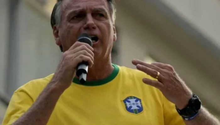 Ex-presidente Jair Bolsonaro passa por nova cirurgia após obstrução intestinal