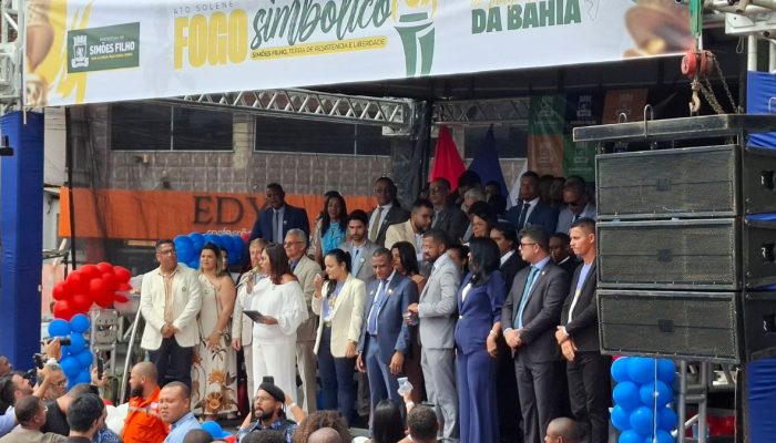 Discurso vazio de Katia Oliveira em evento ao 2 de julho, aponta para derrota em 2026