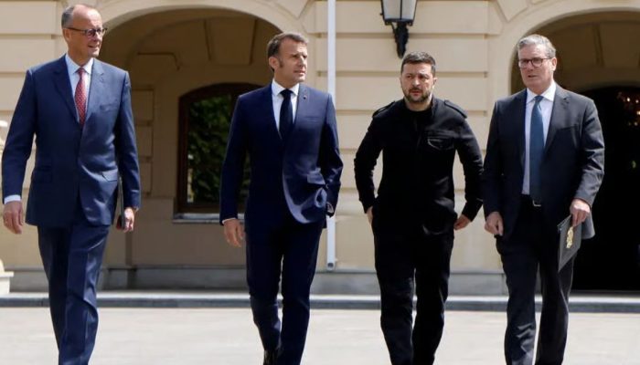 Reunião de Zelensky com Trump na Casa Branca em busca de acordo de paz