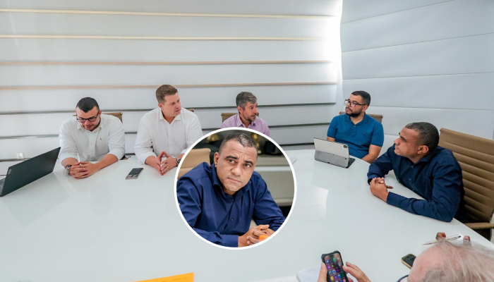 Prefeito Del em reunião com representantes da empresa ProLog discutindo investimentos e obras logísticas em Simões Filho.