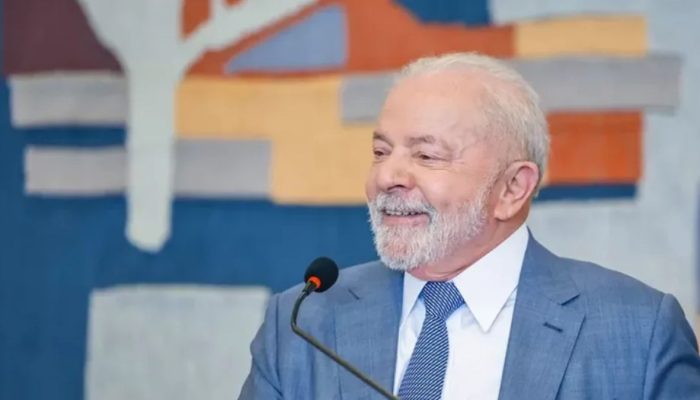 Lula lidera pesquisa para 2026 contra adversários da direita