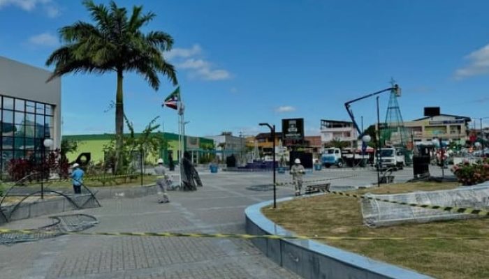 Vila Natalina de Simões Filho é Inaugurada, mas Atração Gera Divisão de Opiniões